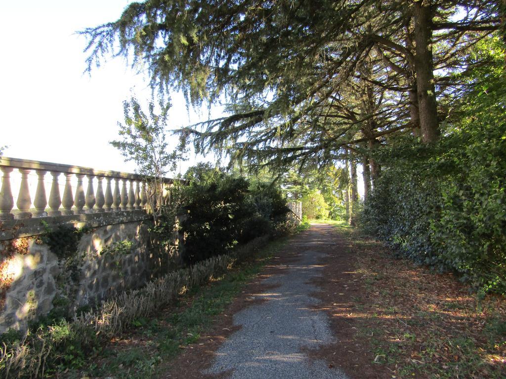 ホテル Monastero San Vincenzo - Casa Per Ferie Bassano Romano エクステリア 写真