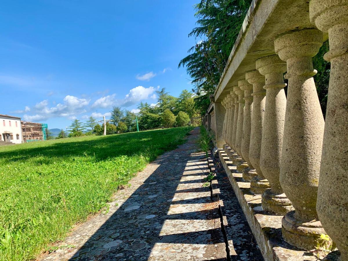 ホテル Monastero San Vincenzo - Casa Per Ferie Bassano Romano エクステリア 写真